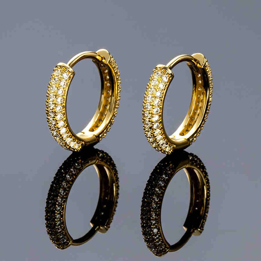 Circle Hoop Earrings in Gold